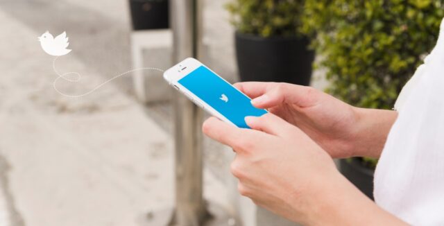 Twitter prueba la nueva opción de mensajes directos a partir tuits, lo que proporciona una forma simplificada de iniciar chats privados